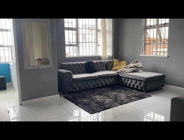 1.5 BEDROOM FLAT FOR SALE IN GLENWOOD